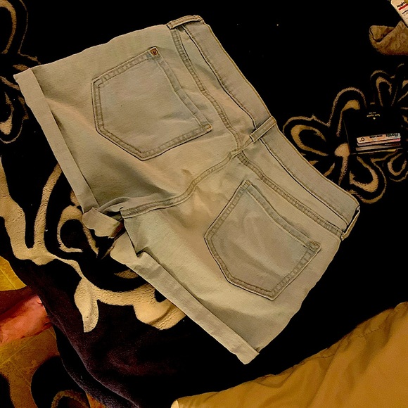 🩳Old Navy classic “Boyfriend” style denim shorts-8 - Picture 3 of 5